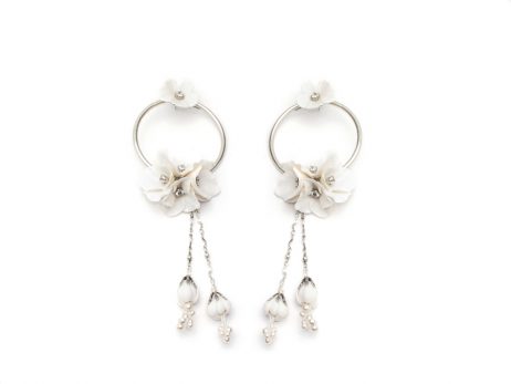white flowers earrings